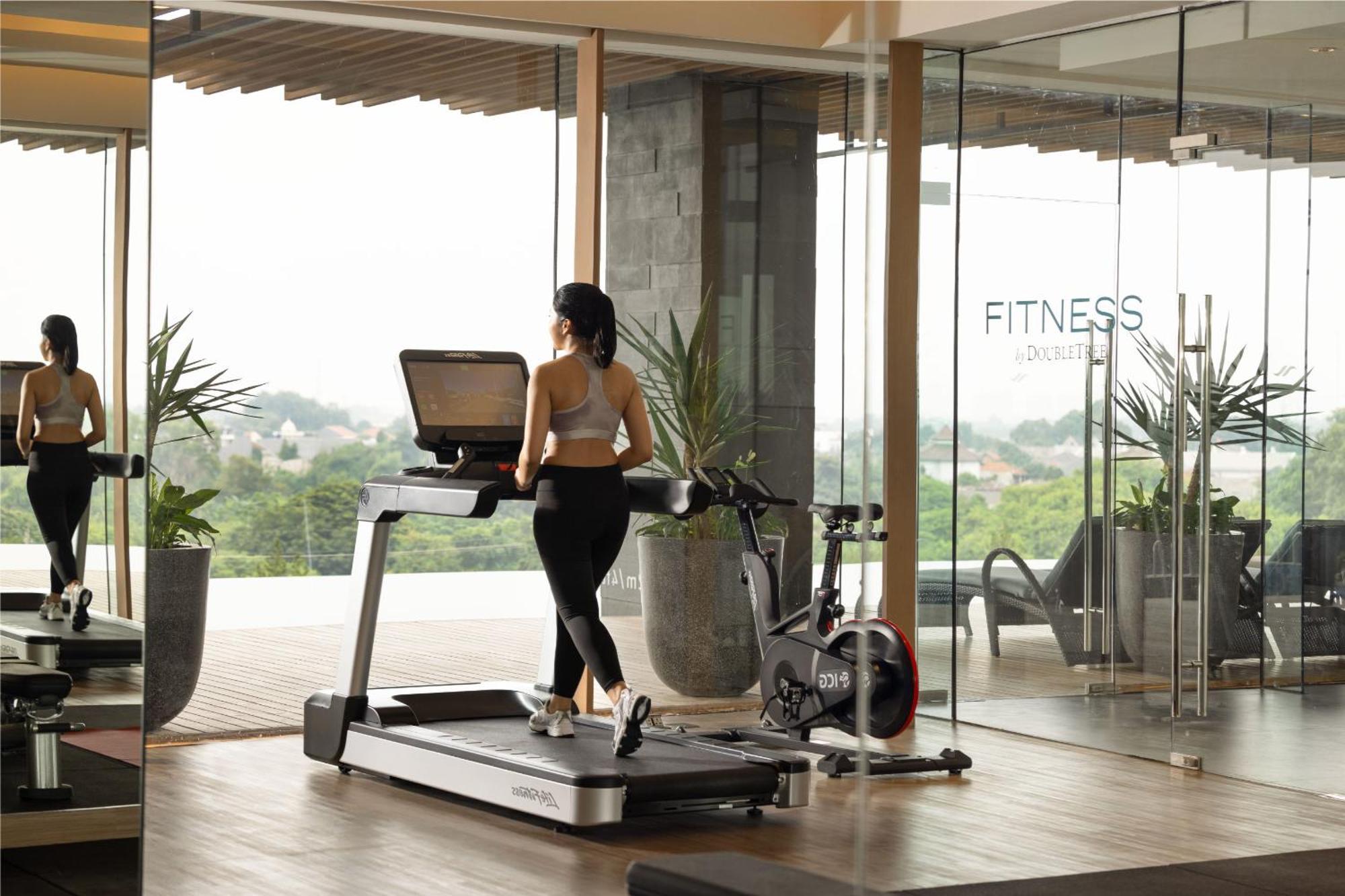 Doubletree By Hilton Jakarta Bintaro Jaya Serpong Eksteriør billede